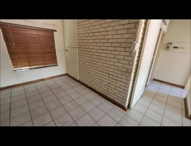 2 BEDROOM TOWNHOUSE FOR SALE IN RUSTENBURG CENTRAL